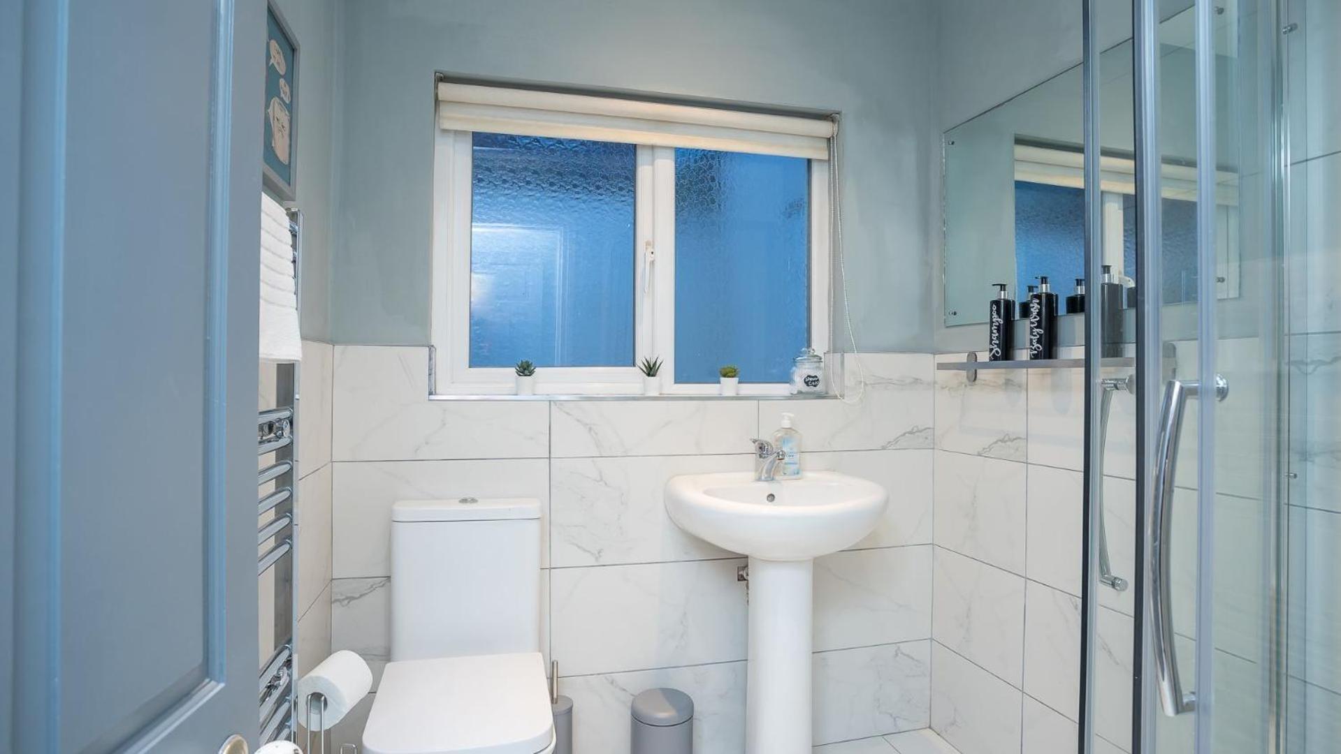 1 Bdr Apartment At Queens Uni By Belfast City Breaks Екстер'єр фото