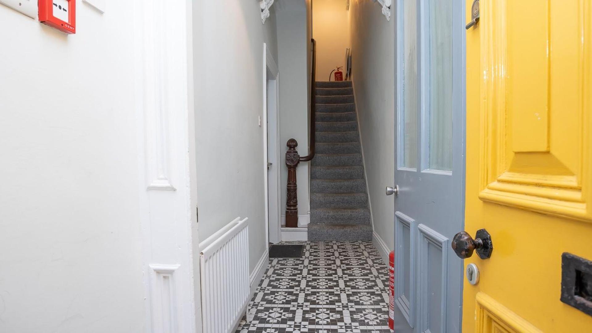 1 Bdr Apartment At Queens Uni By Belfast City Breaks Екстер'єр фото
