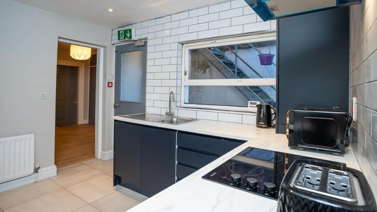 1 Bdr Apartment At Queens Uni By Belfast City Breaks Екстер'єр фото